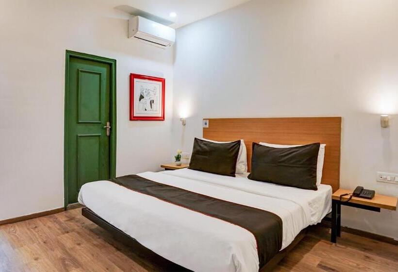 ホテル Townhouse Vero Near World Mark Mall