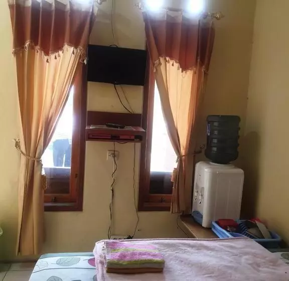 Majatalo Villa Bugenville Songgoriti