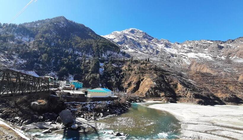 منتجع Mountain Village Stay   Dharali Heights Harsil