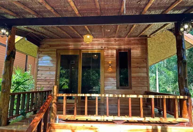 Koh Jum Bungalow & Hostel