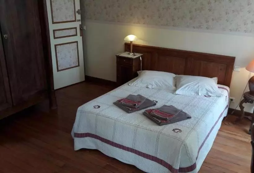 Aamiaismajoitus (B&B) Golf De Teynac