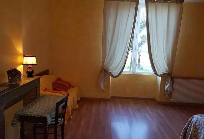 Aamiaismajoitus (B&B) Golf De Teynac