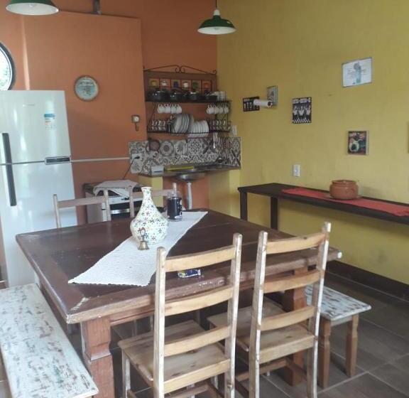 تختخواب و صبحانه Pousada Lua Nova