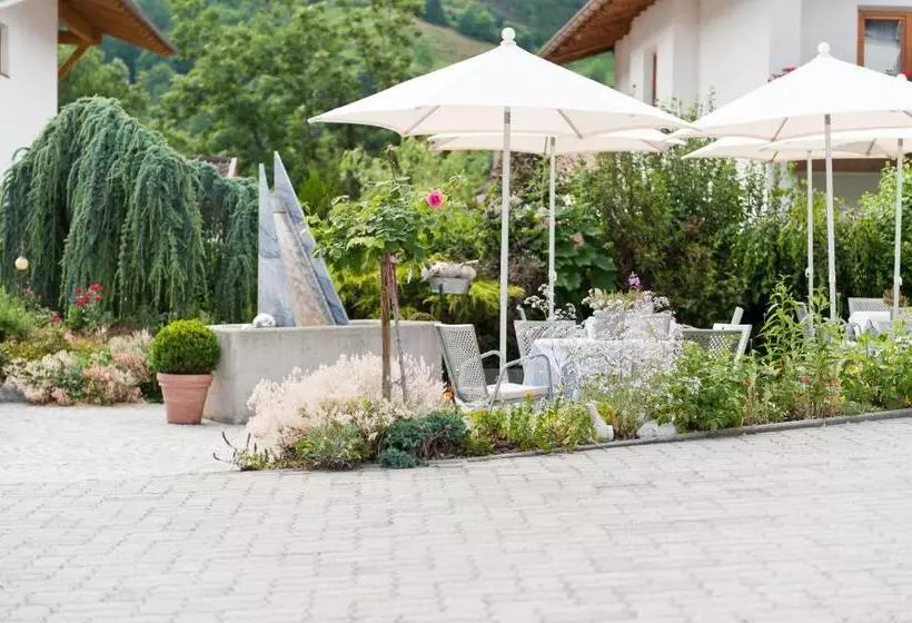 Burgus - Design Suites & Apartments