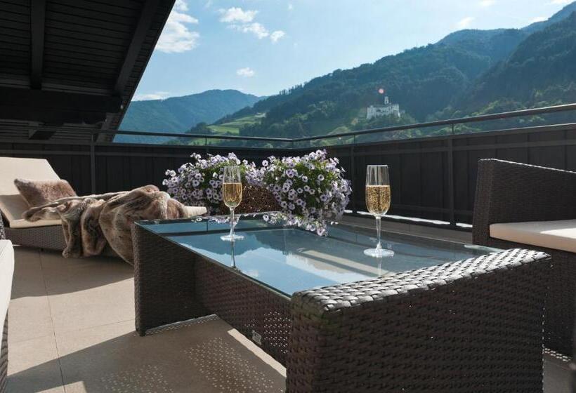 Burgus - Design Suites & Apartments