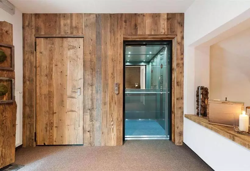 Burgus - Design Suites & Apartments