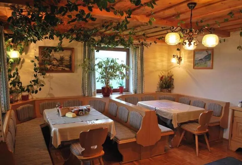 ホテル Binderhof