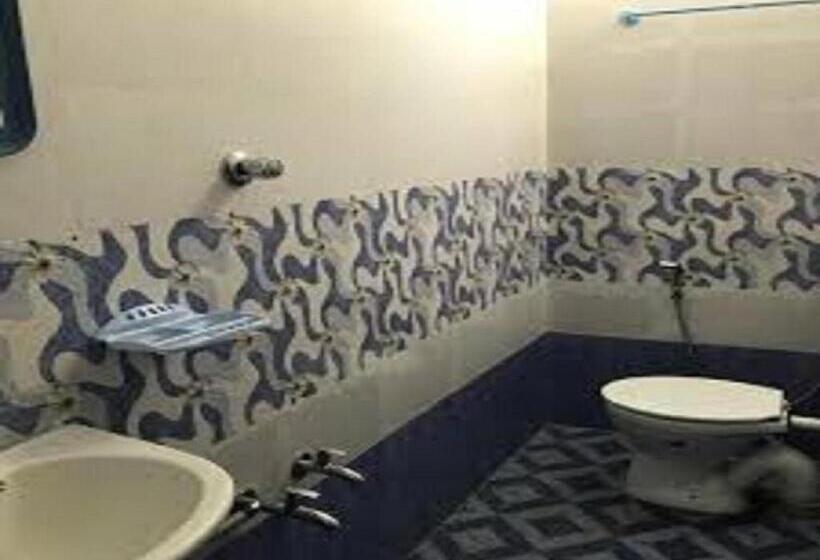 בית מלון כפרי Haleemas Residency