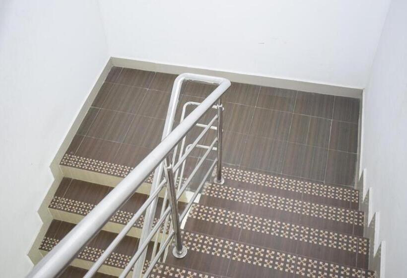 בית מלון כפרי Haleemas Residency