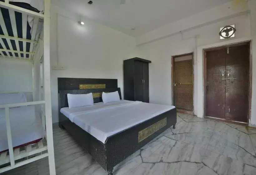 Hotelli Spot On Palace Anjali