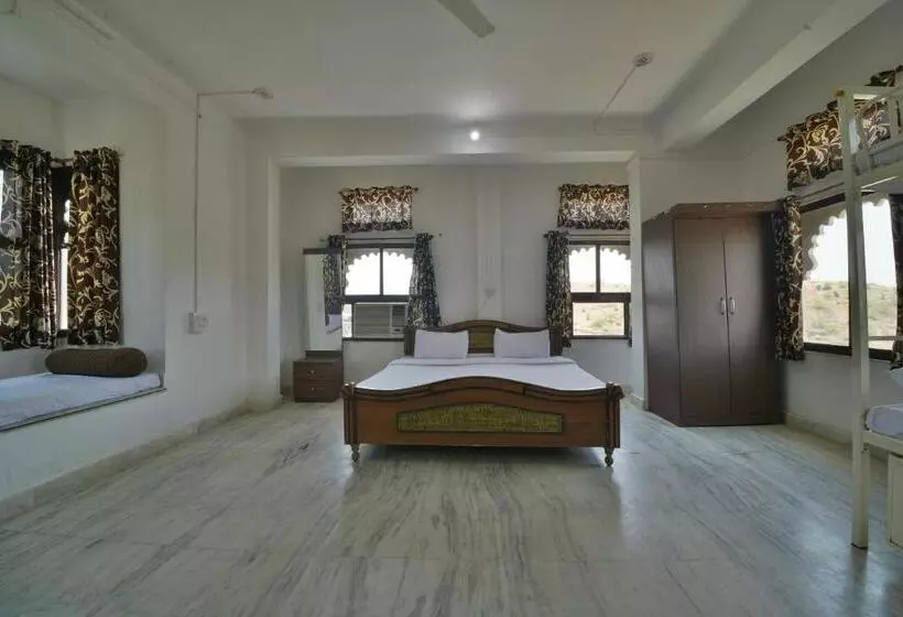 Hotelli Spot On Palace Anjali