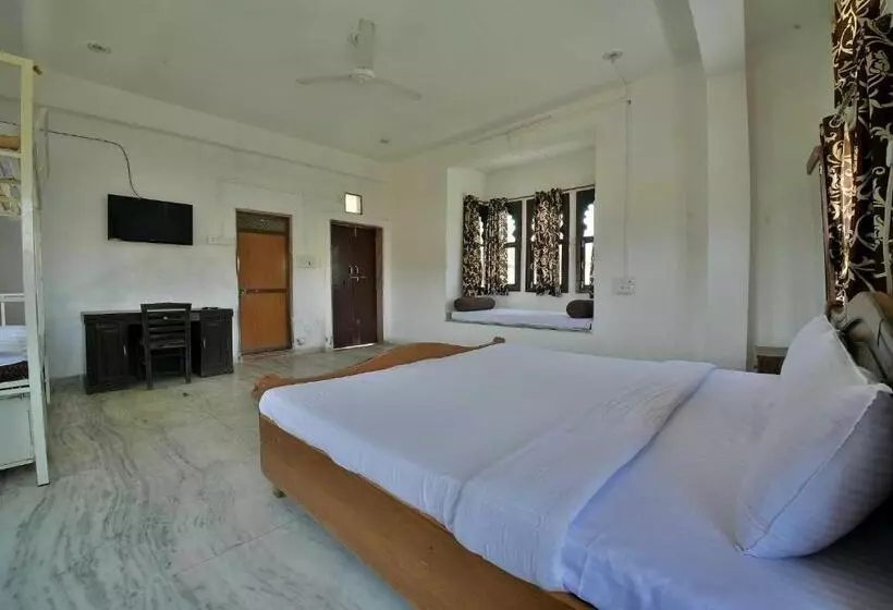 Hotelli Spot On Palace Anjali