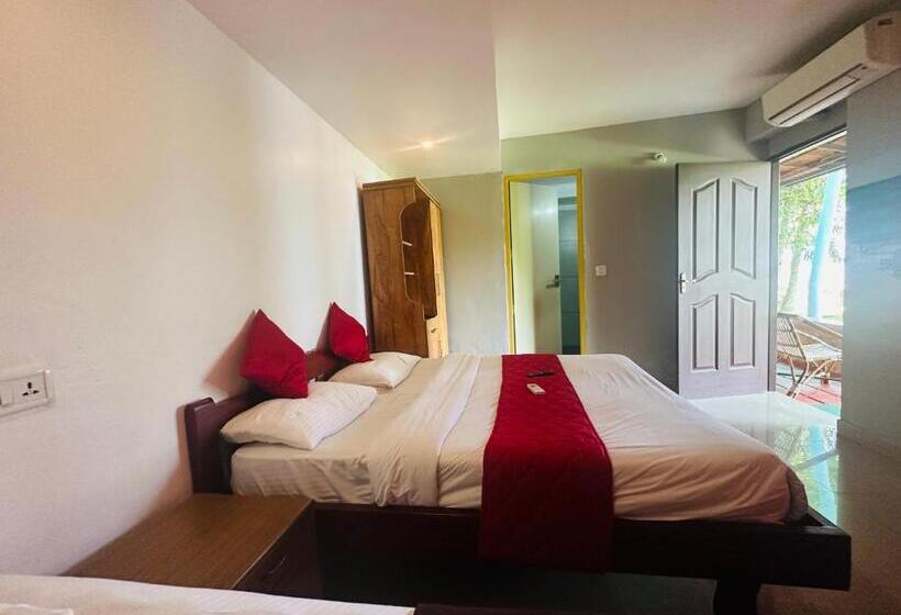 Lake N River Resort Munroe Island