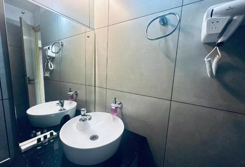 Lake N River Resort Munroe Island