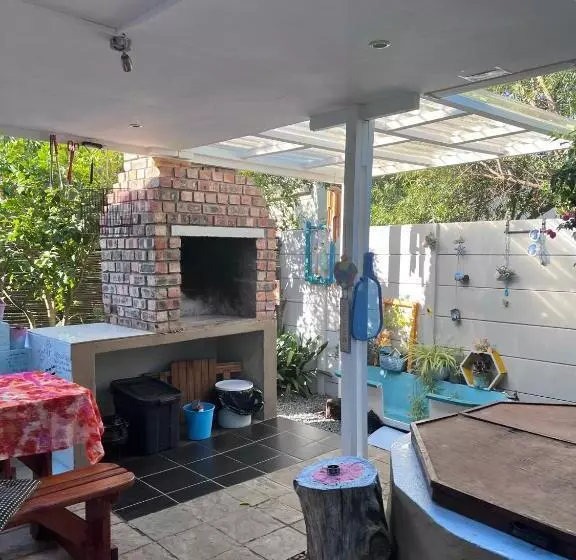 Majatalo Bougain Villa Self Catering ,darling