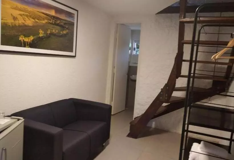 Majatalo Pousada Casa Das Flores