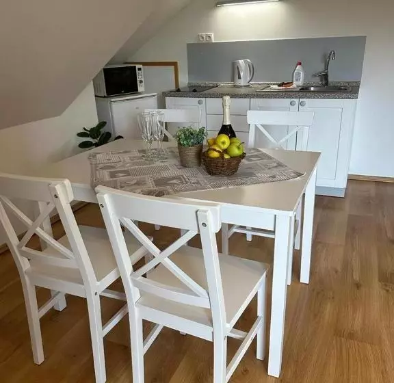 Lomakeskus Chaty A Apartmány Kúria Na Táľoch, Tále   Chopok Juh