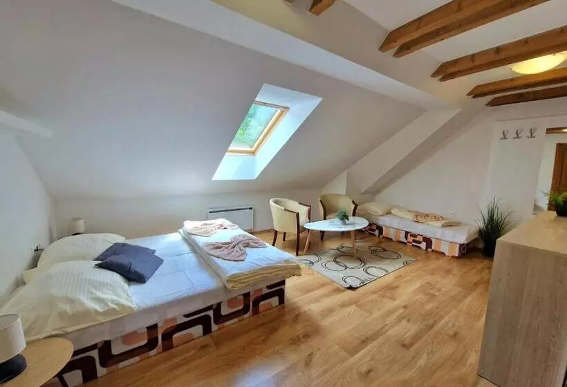 Lomakeskus Chaty A Apartmány Kúria Na Táľoch, Tále   Chopok Juh