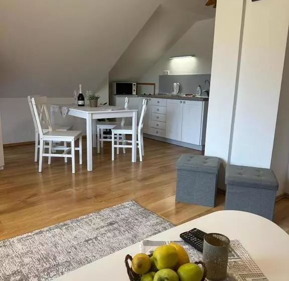 Lomakeskus Chaty A Apartmány Kúria Na Táľoch, Tále   Chopok Juh