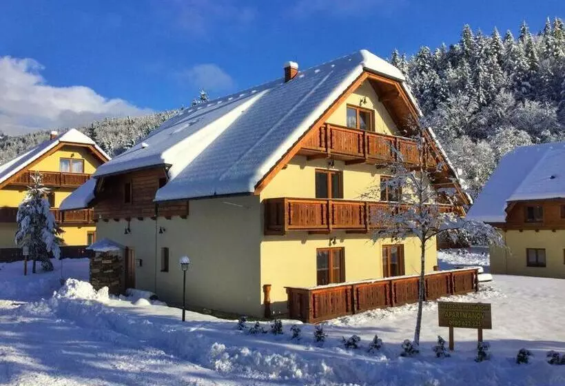 Lomakeskus Chaty A Apartmány Kúria Na Táľoch, Tále   Chopok Juh