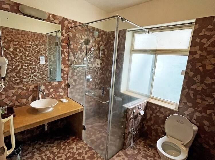 منتجع Moustache Goa Luxuria