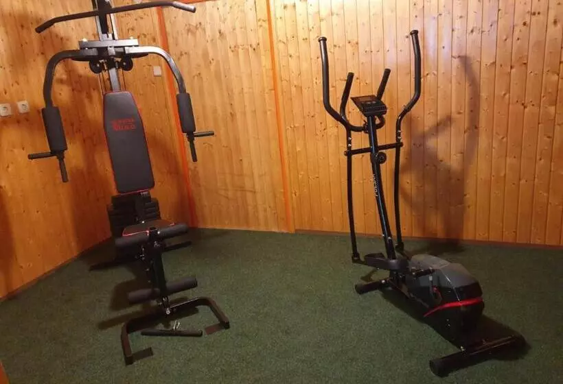 Tattoo Pension Mit Restaurant Und Tattoo Studio