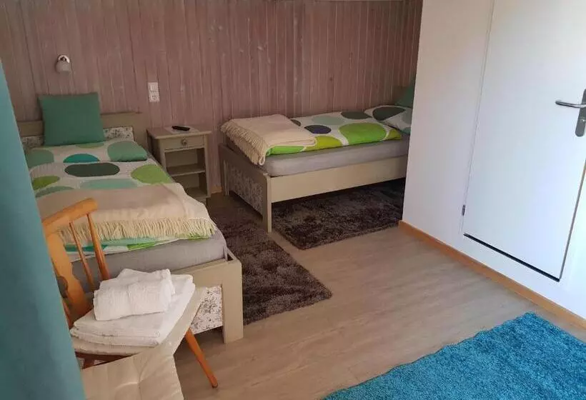 Tattoo Pension Mit Restaurant Und Tattoo Studio