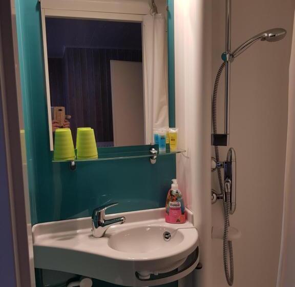 Tattoo Pension Mit Restaurant Und Tattoo Studio