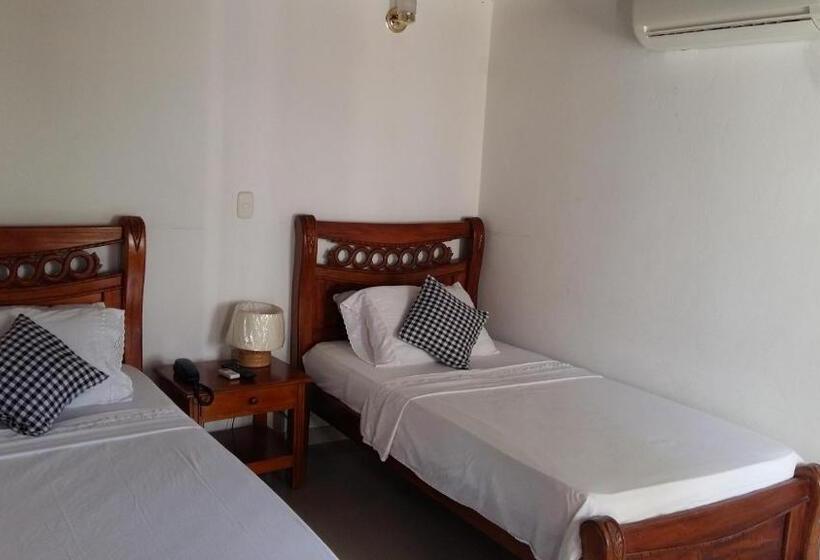 هتل Casa De España