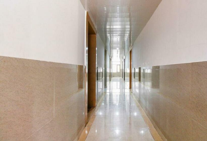 فندق Oyo 66083 Rama International