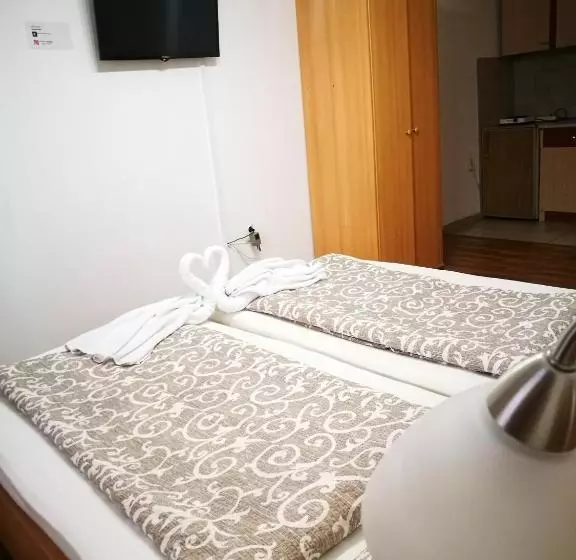 Majatalo Rooms Aračić