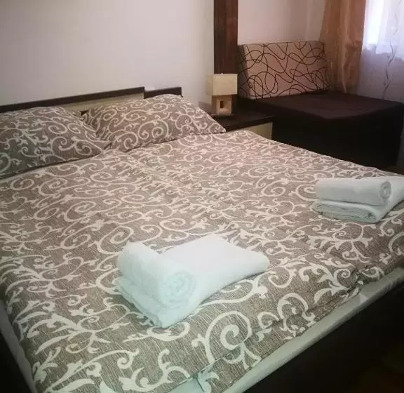 Majatalo Rooms Aračić