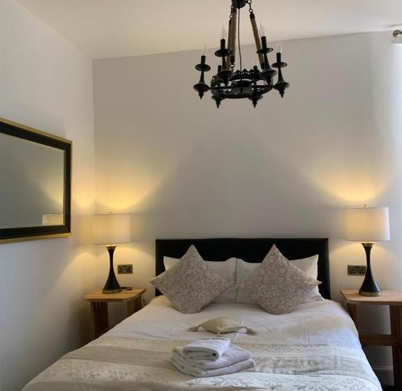 Royal Mile Suites By The Castle