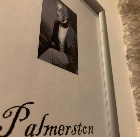 Royal Mile Suites By The Castle