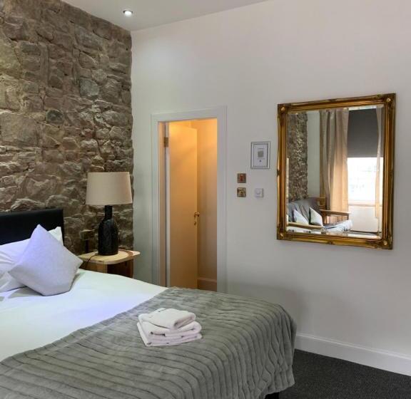 Royal Mile Suites By The Castle