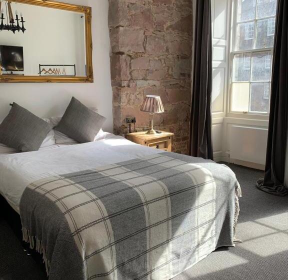 Royal Mile Suites By The Castle