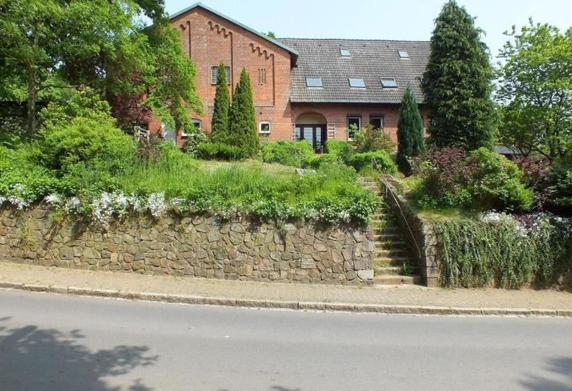 فندق Malus Ponyhof