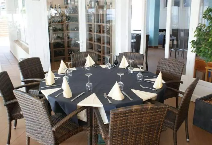 Apartamentos Vistamar