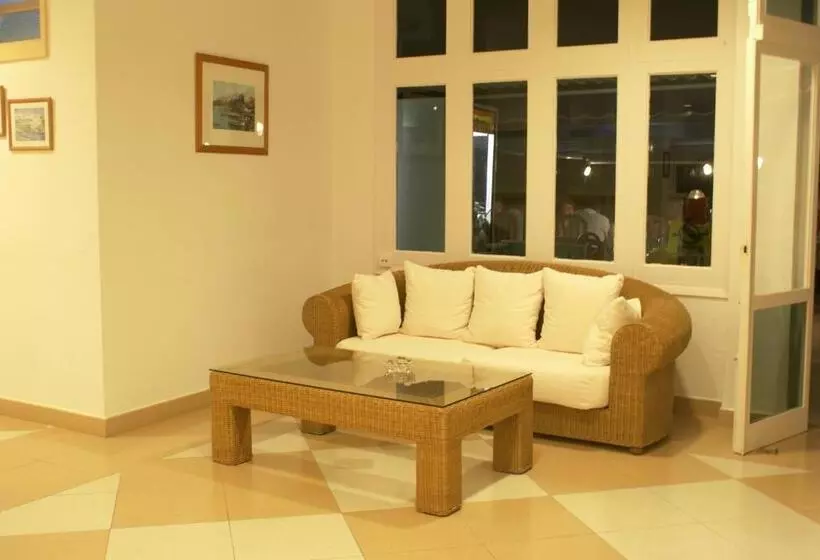 Apartamentos Vistamar