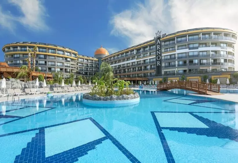 Arnor De Luxe Hotel & Spa