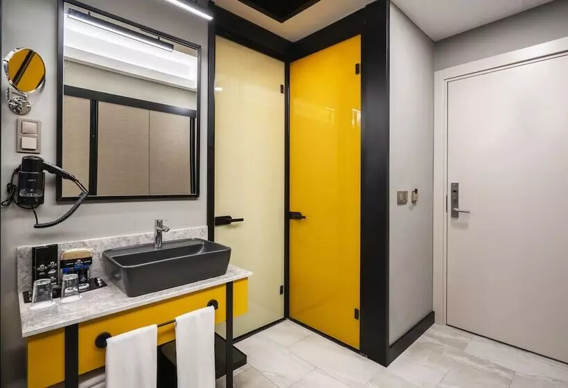 Arnor De Luxe Hotel & Spa