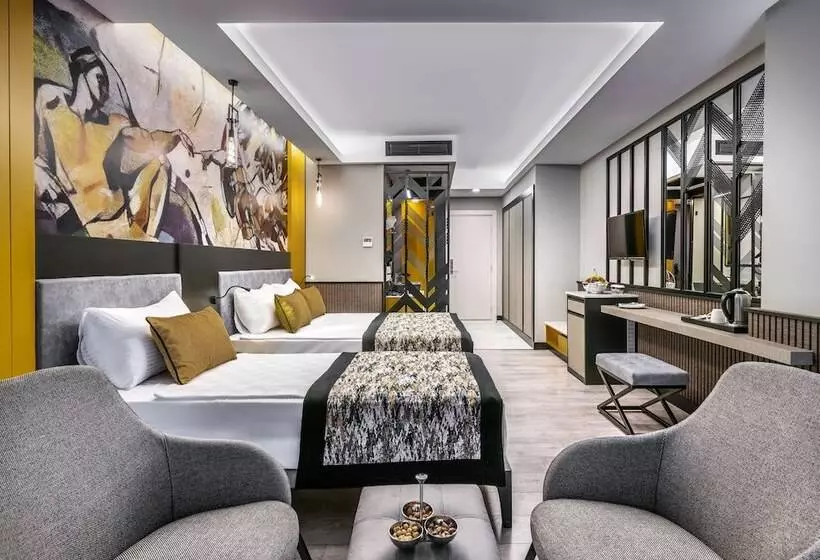 Arnor De Luxe Hotel & Spa