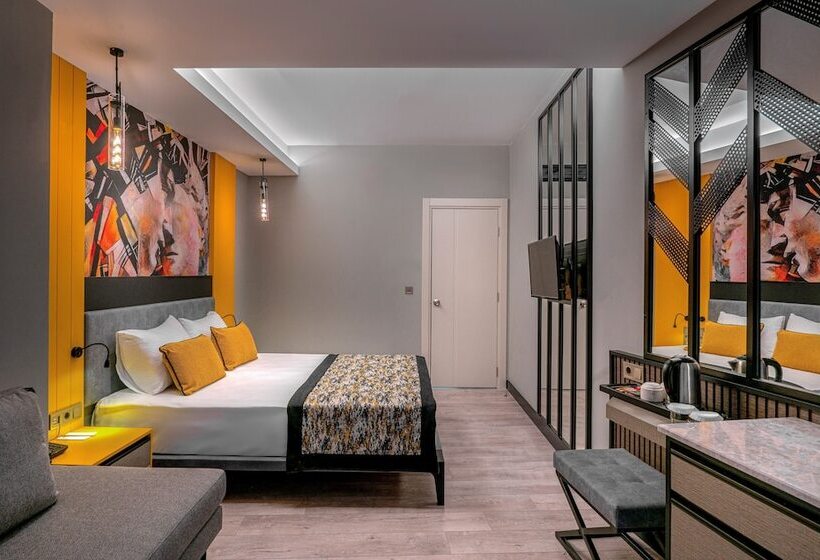 Arnor De Luxe Hotel & Spa