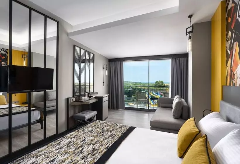 Arnor De Luxe Hotel & Spa