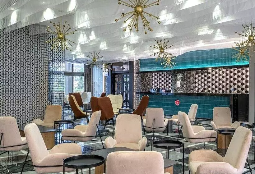 Arnor De Luxe Hotel & Spa