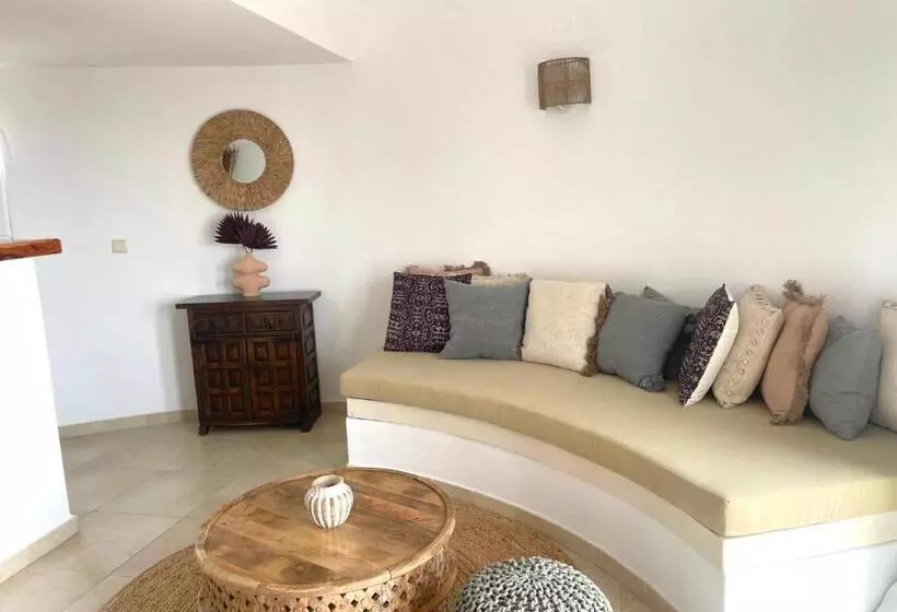 Отель Unio Ibiza Adults Only