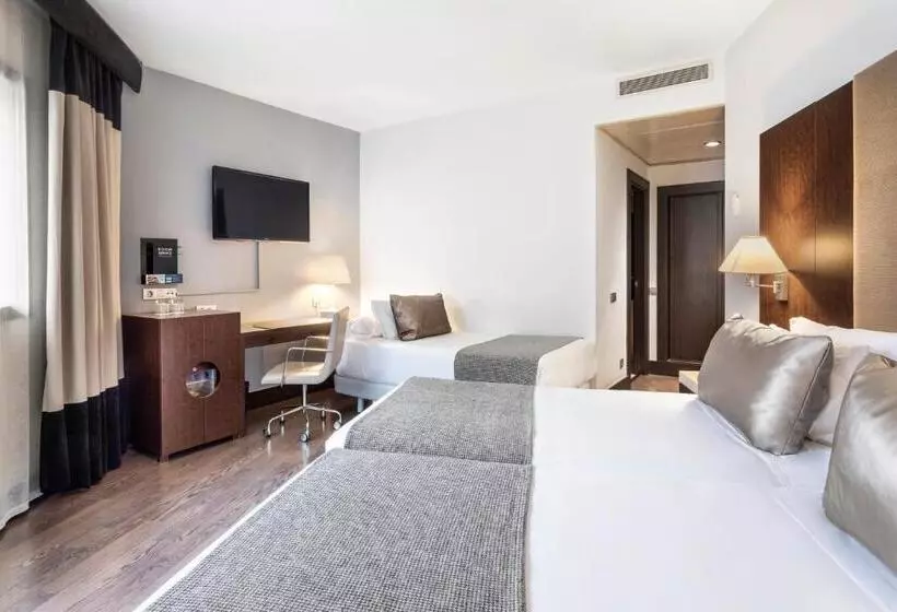 Hotel Catalonia El Retiro