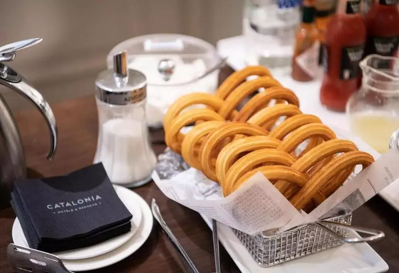 Hotel Catalonia El Retiro