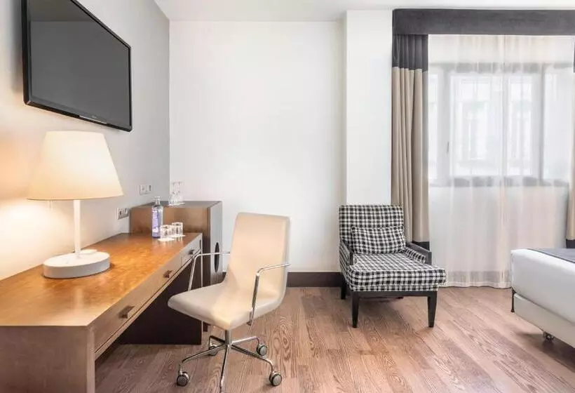 Hotel Catalonia El Retiro