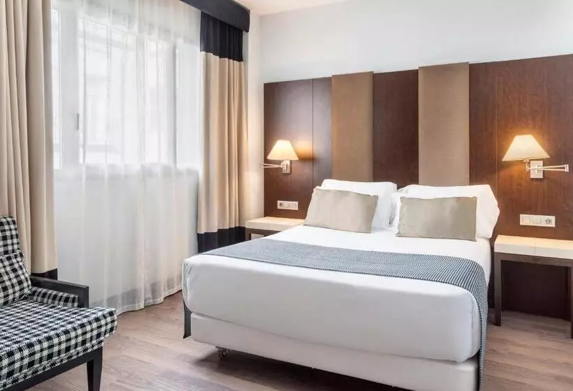 Hotel Catalonia El Retiro